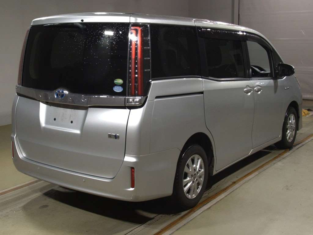 2019 Toyota Noah ZWR80G[1]