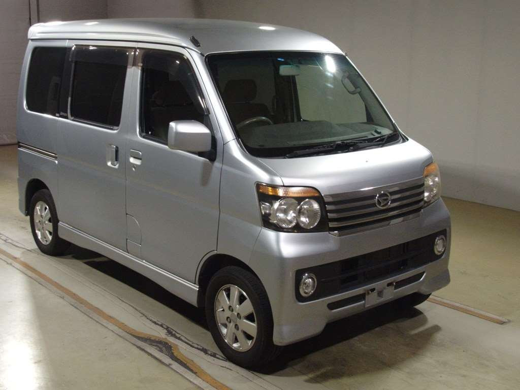 2010 Daihatsu Atrai Wagon S331G[2]