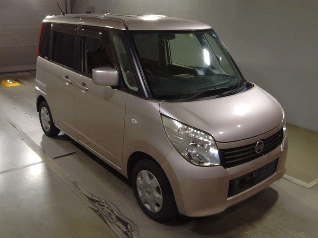 2011 Nissan Roox ML21S[2]