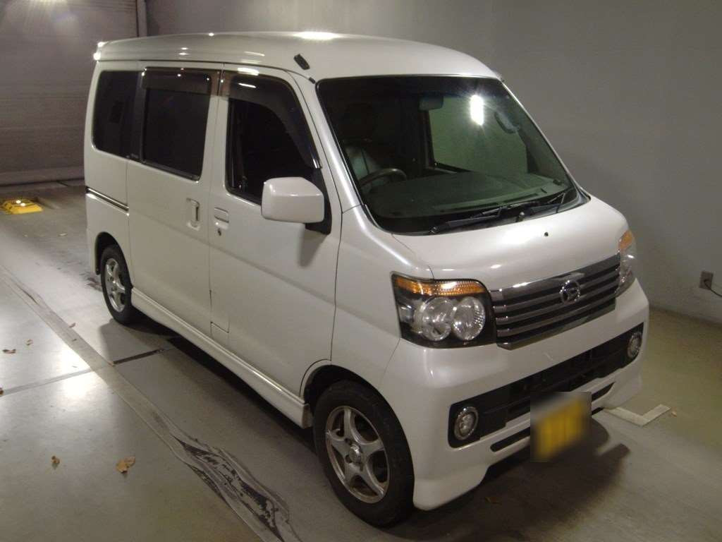 2014 Daihatsu Atrai Wagon S331G[2]