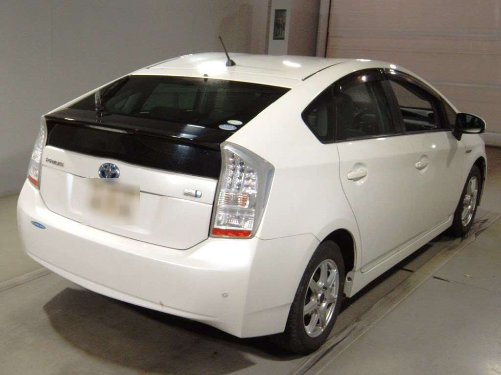 2009 Toyota Prius ZVW30[1]