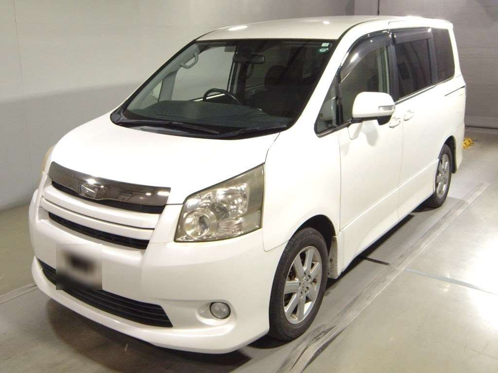 2010 Toyota Noah ZRR70W[0]