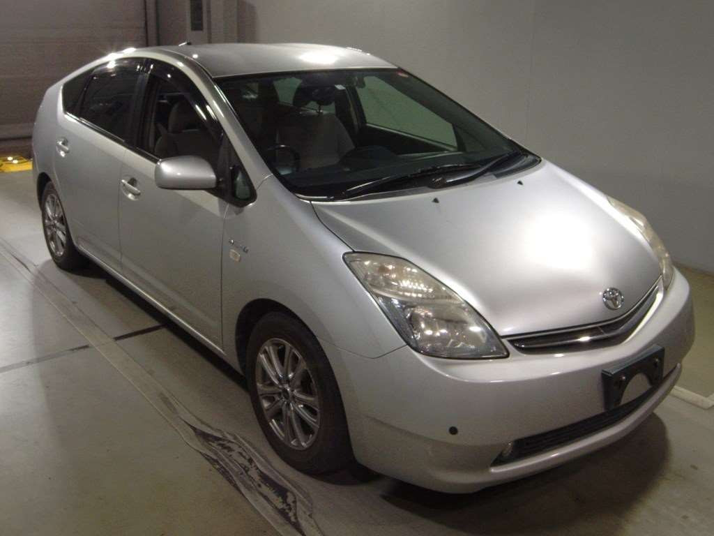 2008 Toyota Prius NHW20[2]