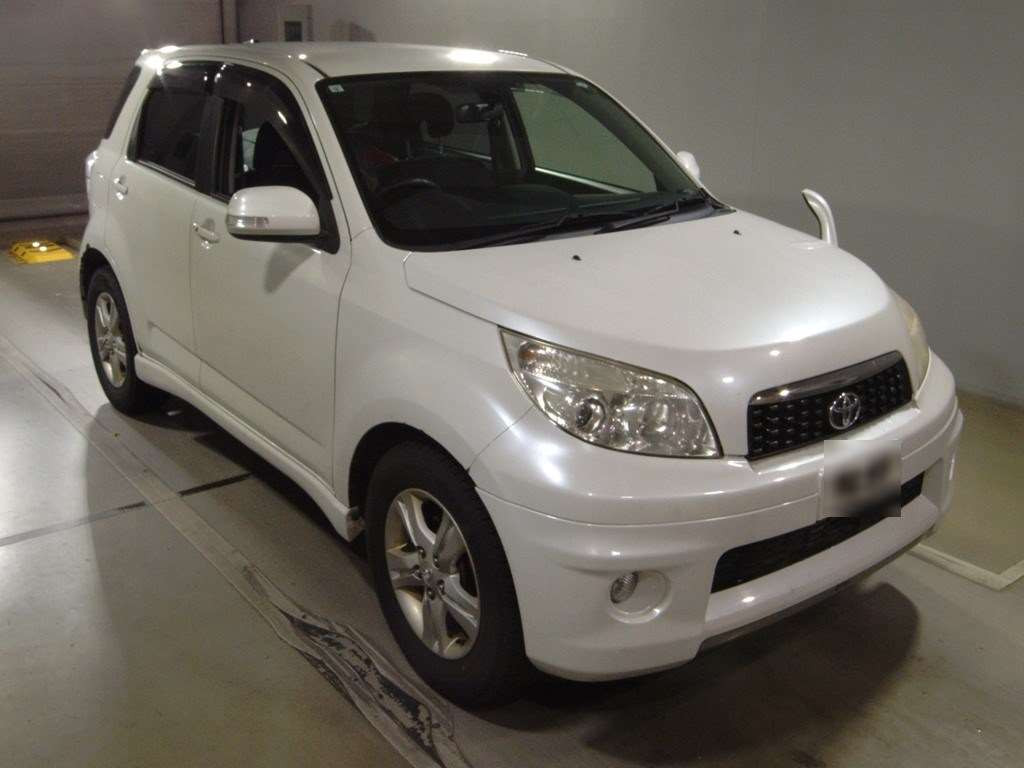 2009 Toyota Rush J210E[2]