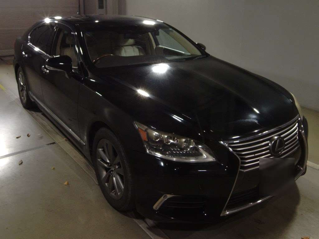 2013 Lexus LS UVF45[2]