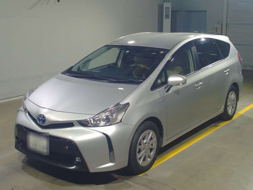 2016 Toyota Prius alpha ZVW40W[0]