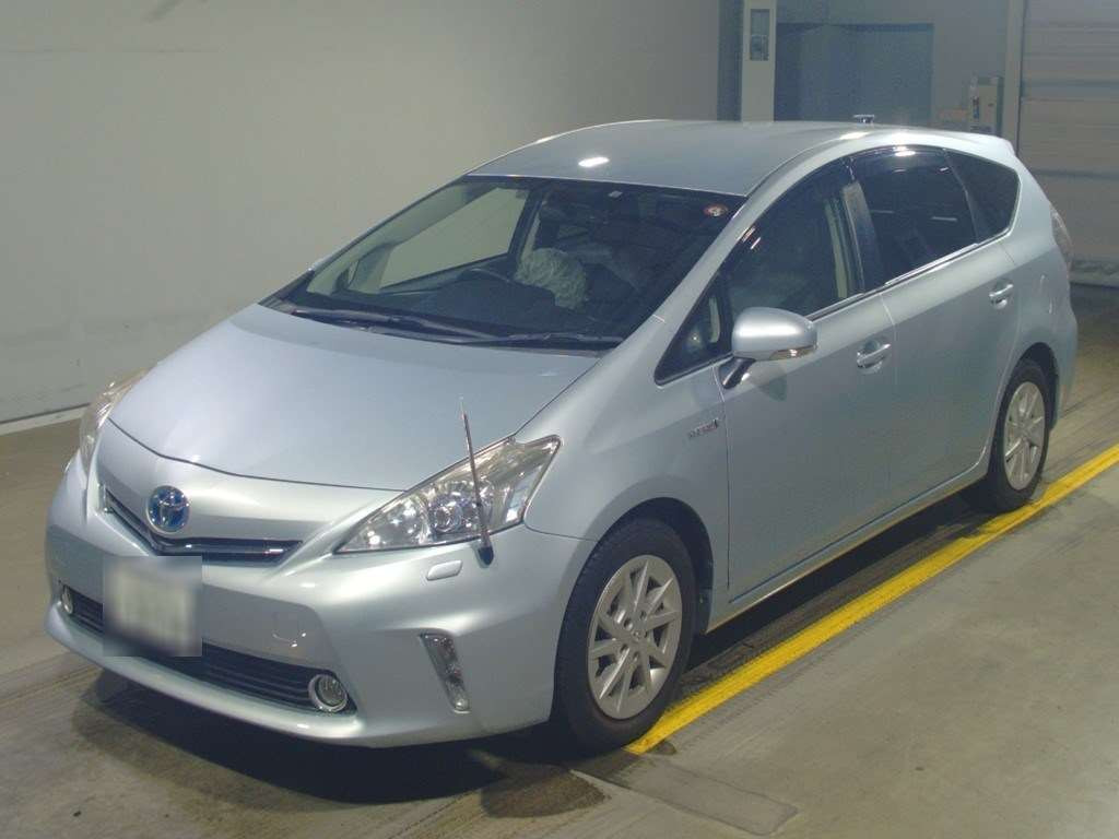 2012 Toyota Prius alpha ZVW40W[0]