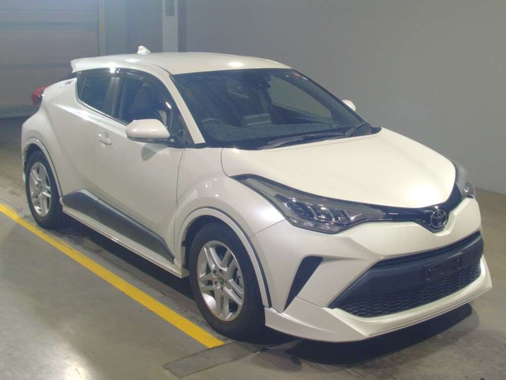 2019 Toyota C-HR NGX10[2]