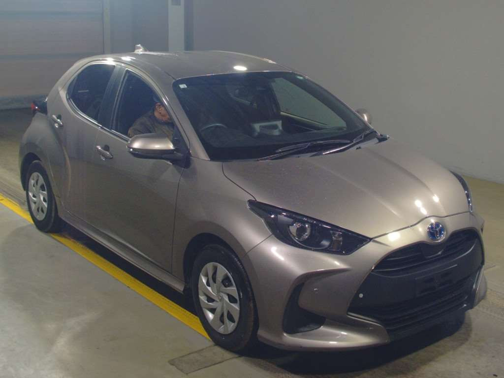 2021 Toyota YARIS MXPH10[2]