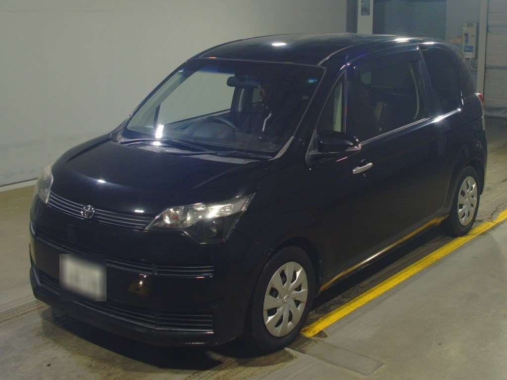 2015 Toyota Spade NCP141[0]