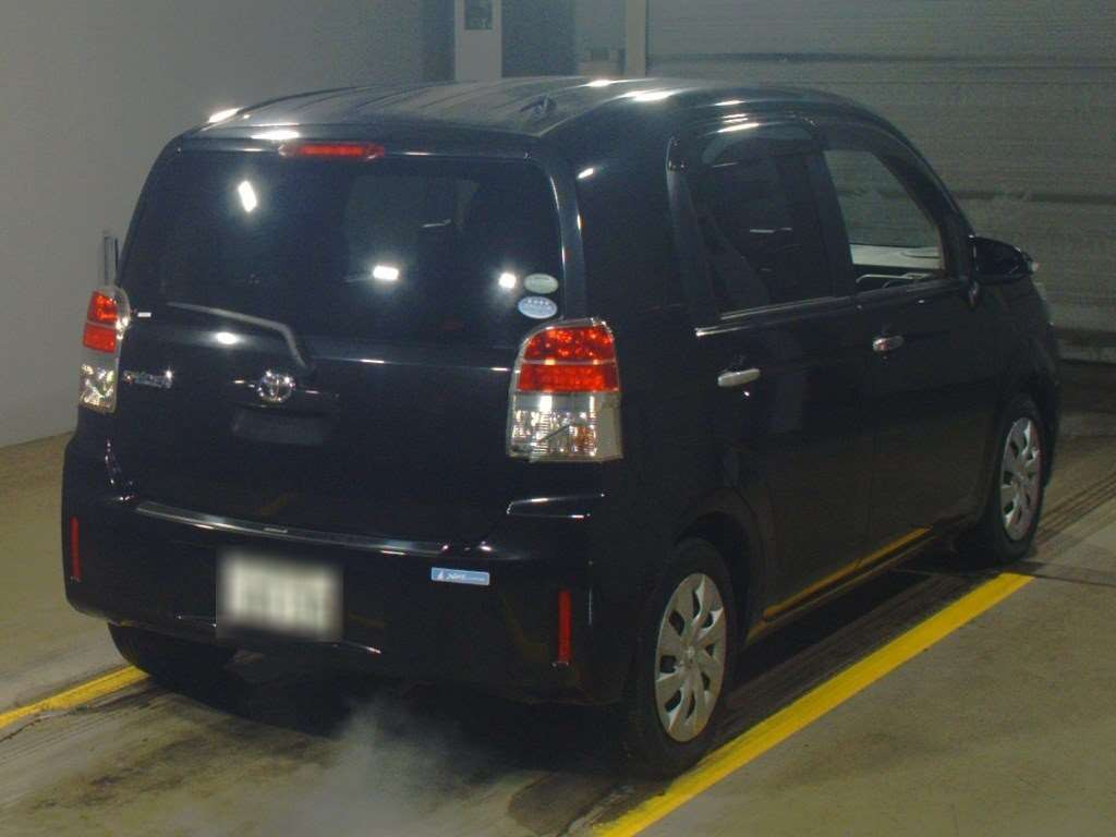 2015 Toyota Spade NCP141[1]