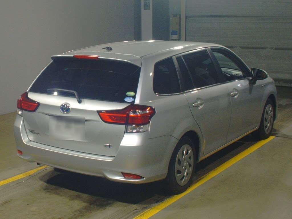 2017 Toyota Corolla Fielder NKE165G[1]