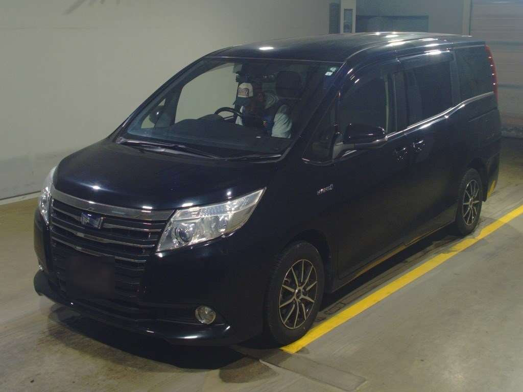 2015 Toyota Noah ZWR80G[0]