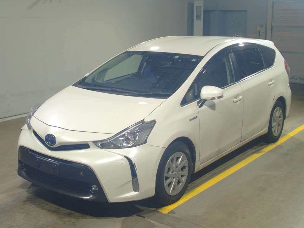 2019 Toyota Prius alpha ZVW41W[0]