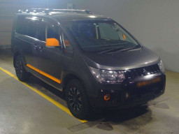 2017 Mitsubishi Delica D5