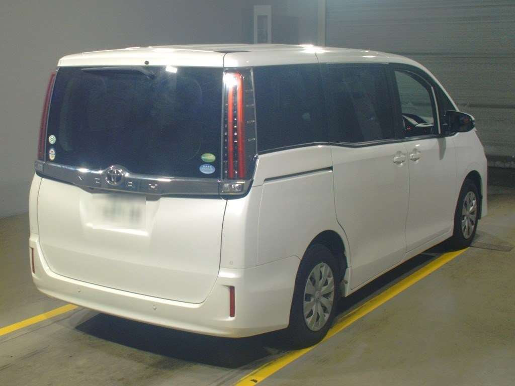 2019 Toyota Noah ZRR80G[1]