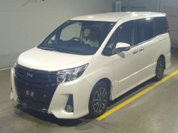 2016 Toyota Noah