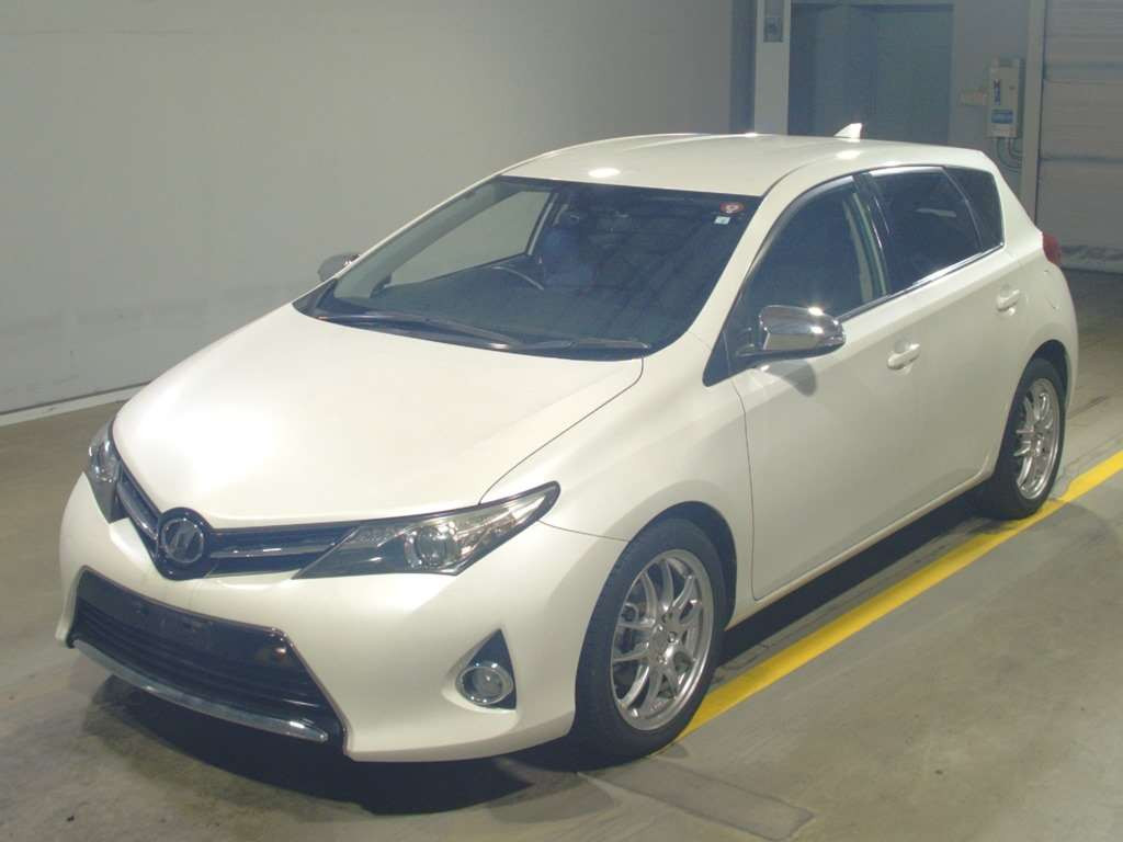 2012 Toyota Auris ZRE186H[0]