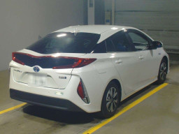 2022 Toyota Prius PHV