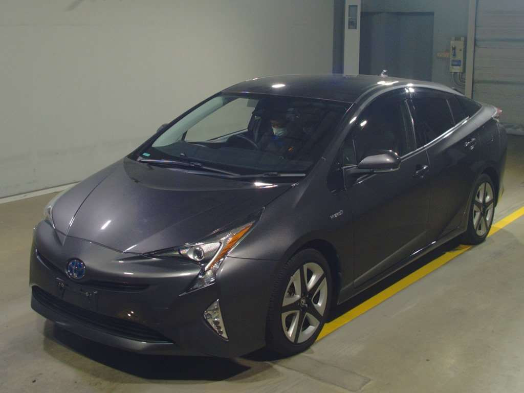 2018 Toyota Prius ZVW50[0]