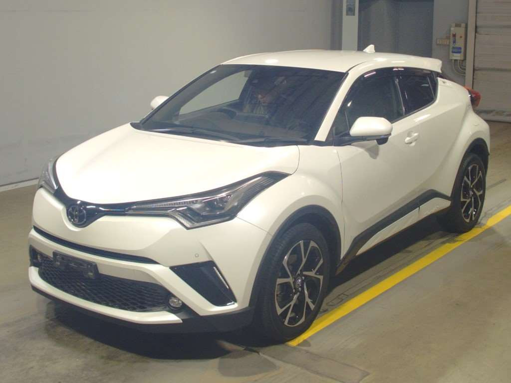 2018 Toyota C-HR NGX50[0]