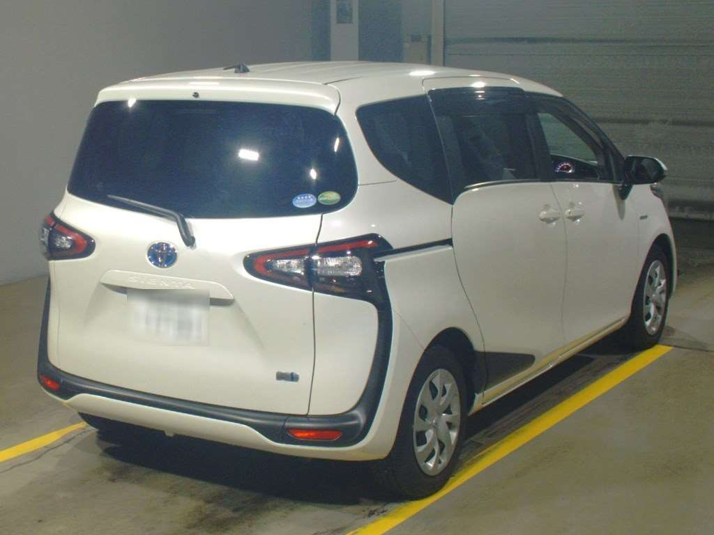 2016 Toyota Sienta NHP170G[1]