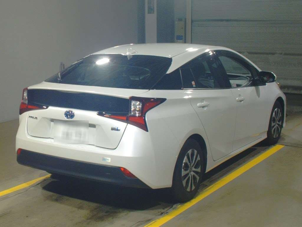 2022 Toyota Prius ZVW51[1]