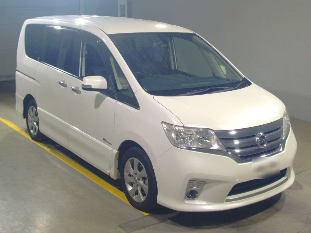 2013 Nissan Serena HFC26[2]