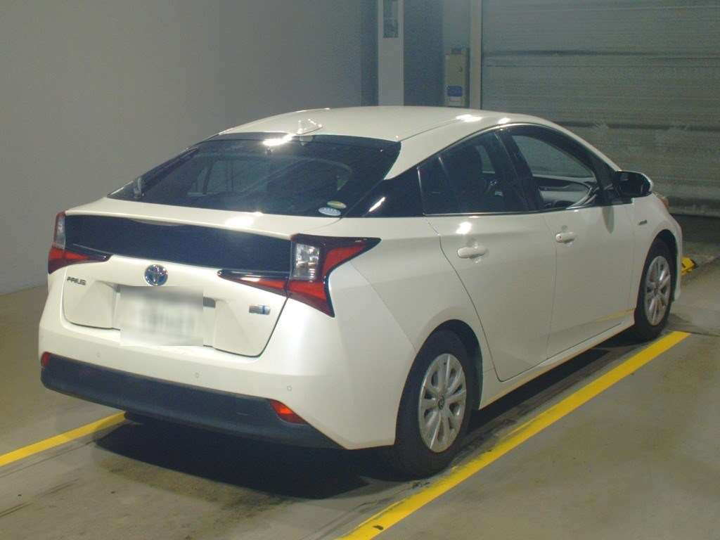 2019 Toyota Prius ZVW51[1]