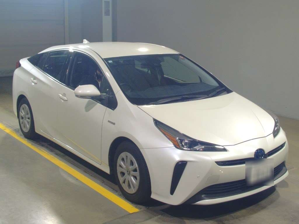 2019 Toyota Prius ZVW51[2]