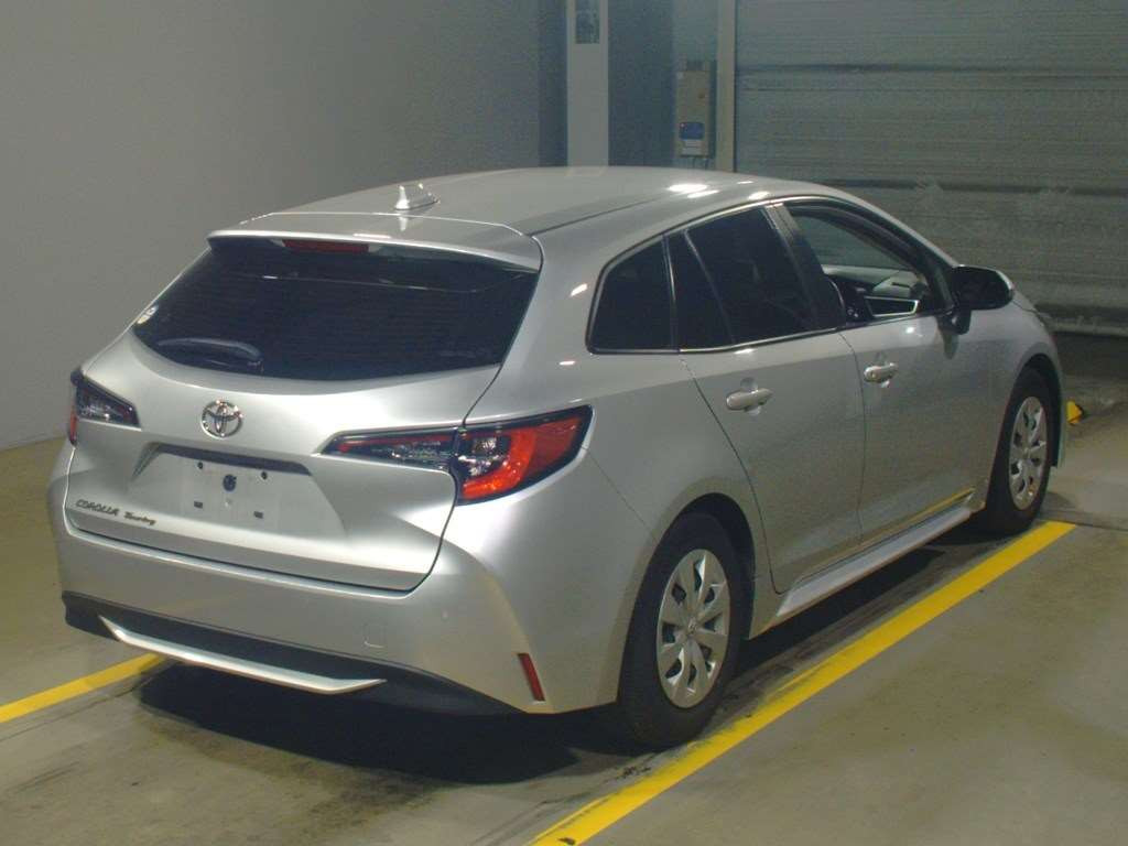 2020 Toyota Corolla Touring Wagon ZRE212W[1]