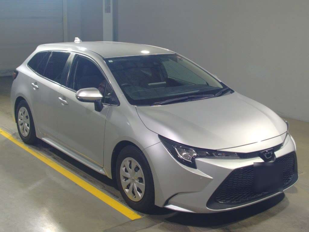 2020 Toyota Corolla Touring Wagon ZRE212W[2]