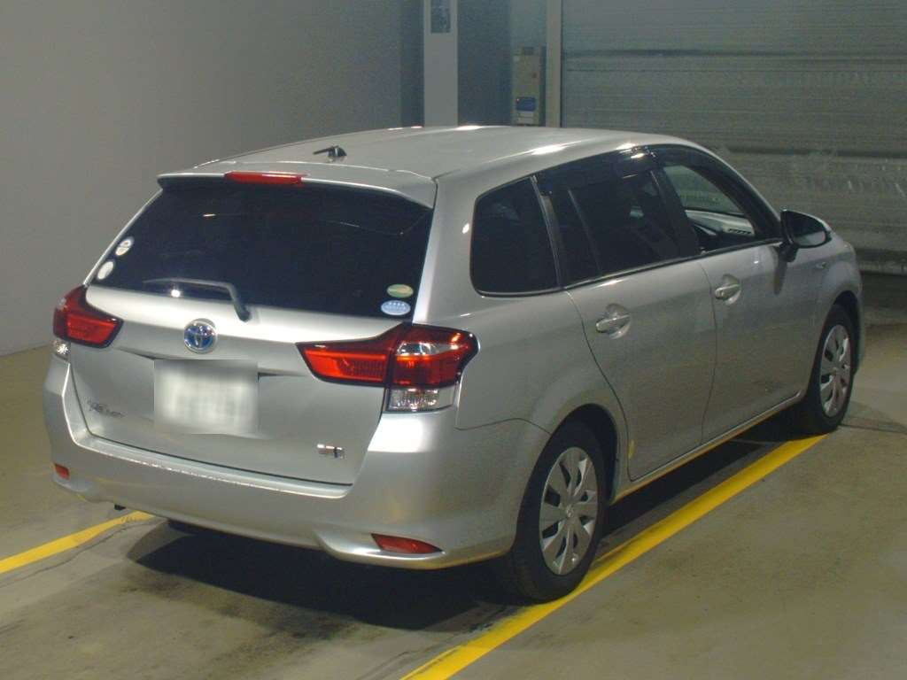 2017 Toyota Corolla Fielder NKE165G[1]