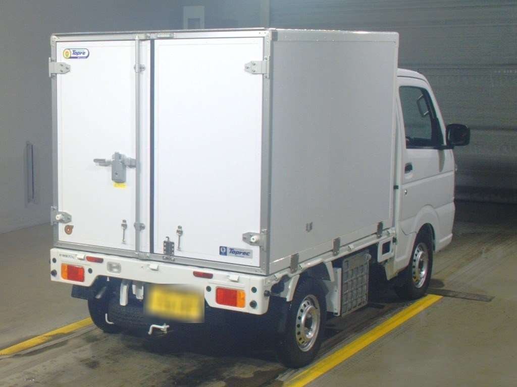 2024 Mazda Scrum Truck DG16T[1]