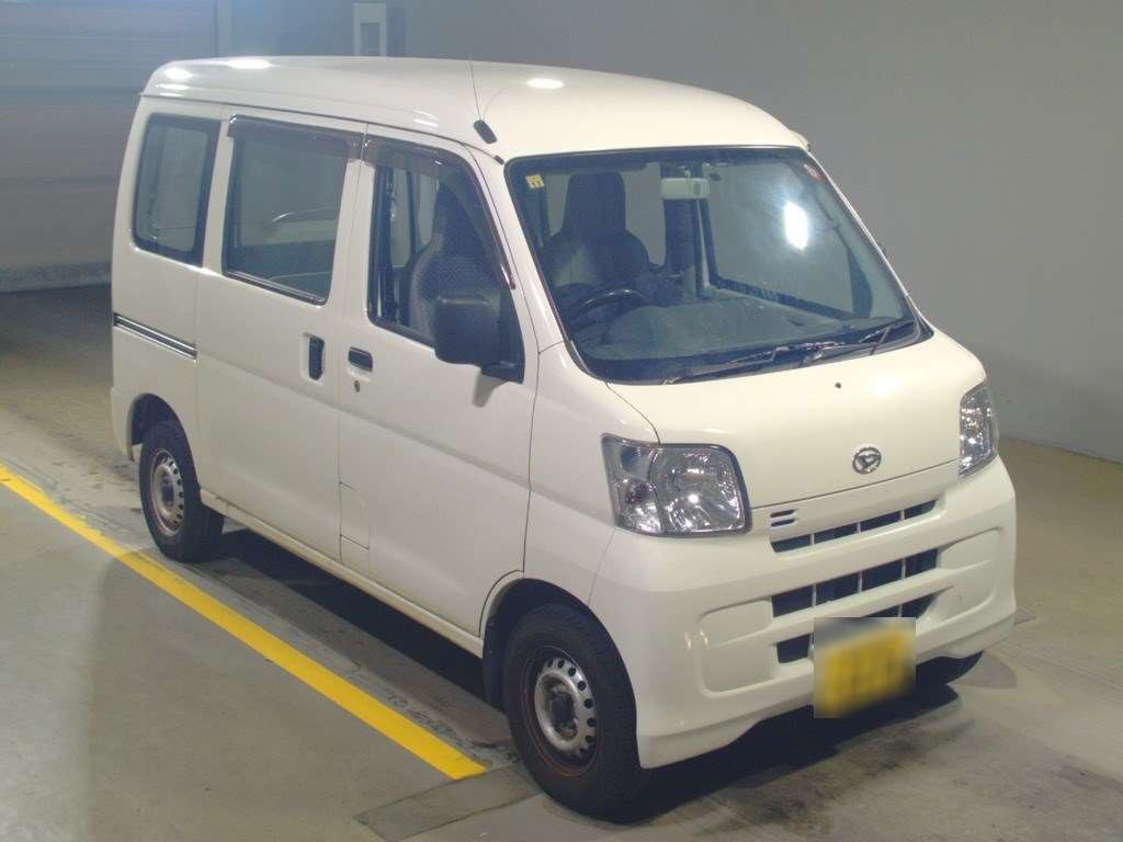 2015 Daihatsu Hijet Cargo S321V[2]