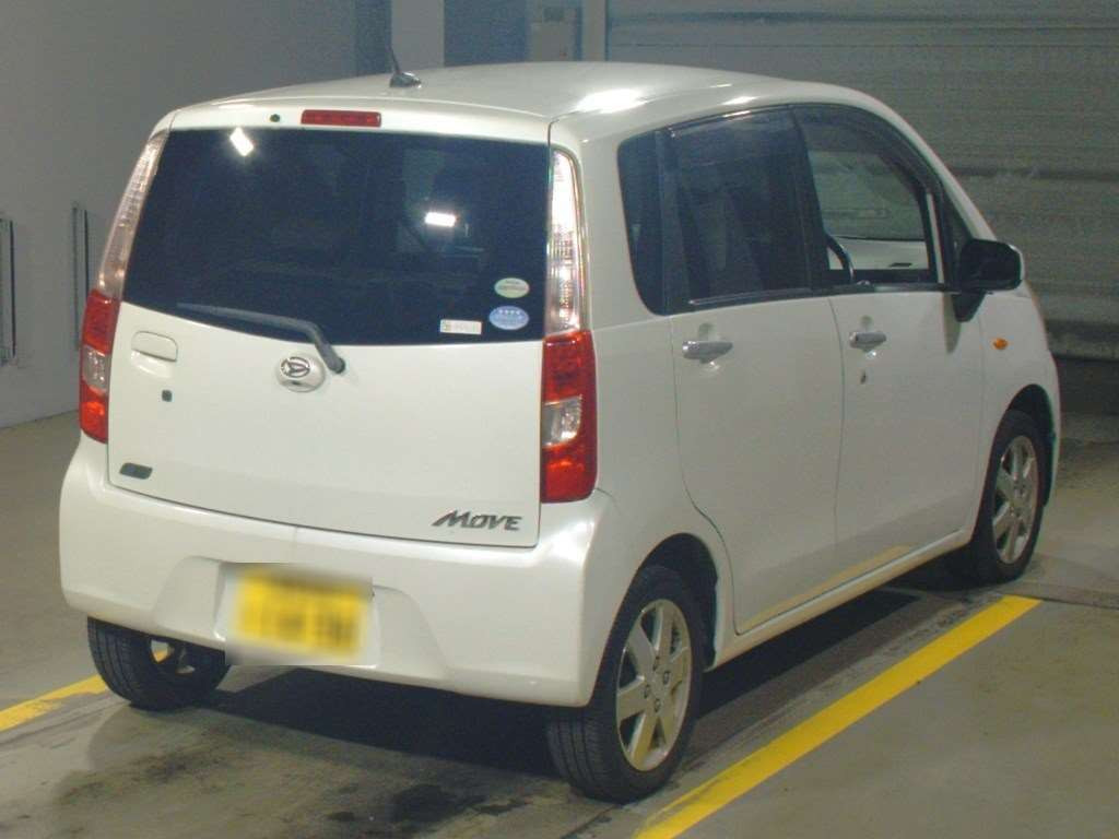 2011 Daihatsu Move LA100S[1]