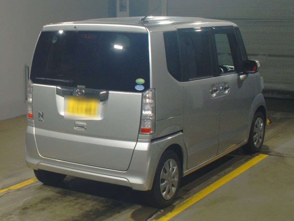 2016 Honda N-BOX JF1[1]