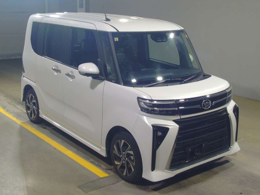 2023 Daihatsu Tanto Custom LA650S[2]