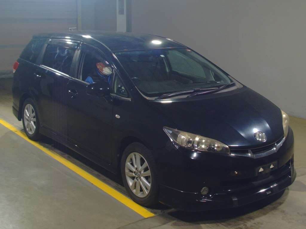 2010 Toyota Wish ZGE20W[2]