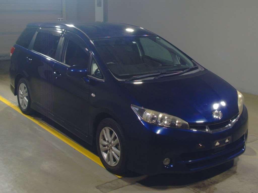 2010 Toyota Wish ZGE20W[2]