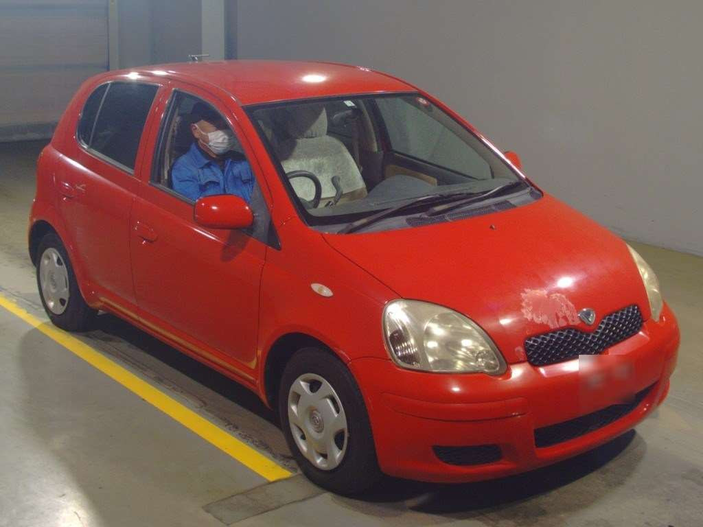 2004 Toyota Vitz SCP10[2]