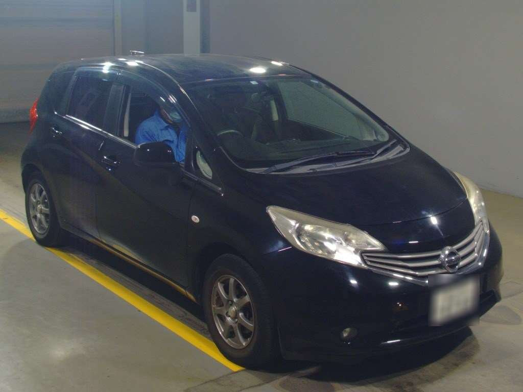 2012 Nissan Note E12[2]