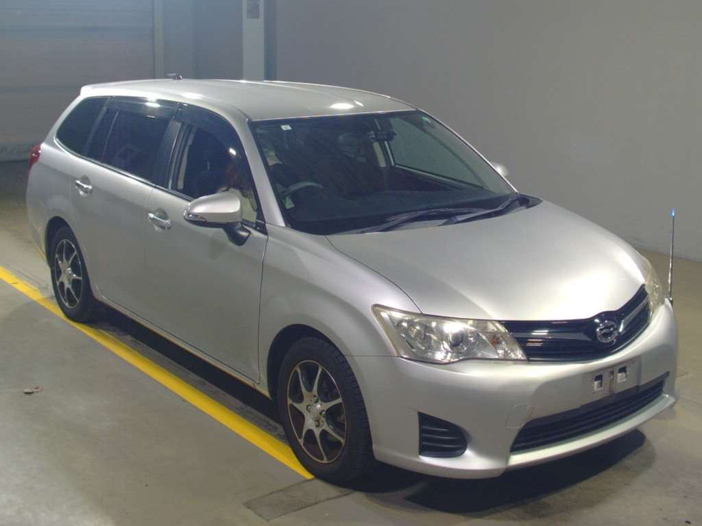 2012 Toyota Corolla Fielder ZRE162G[2]