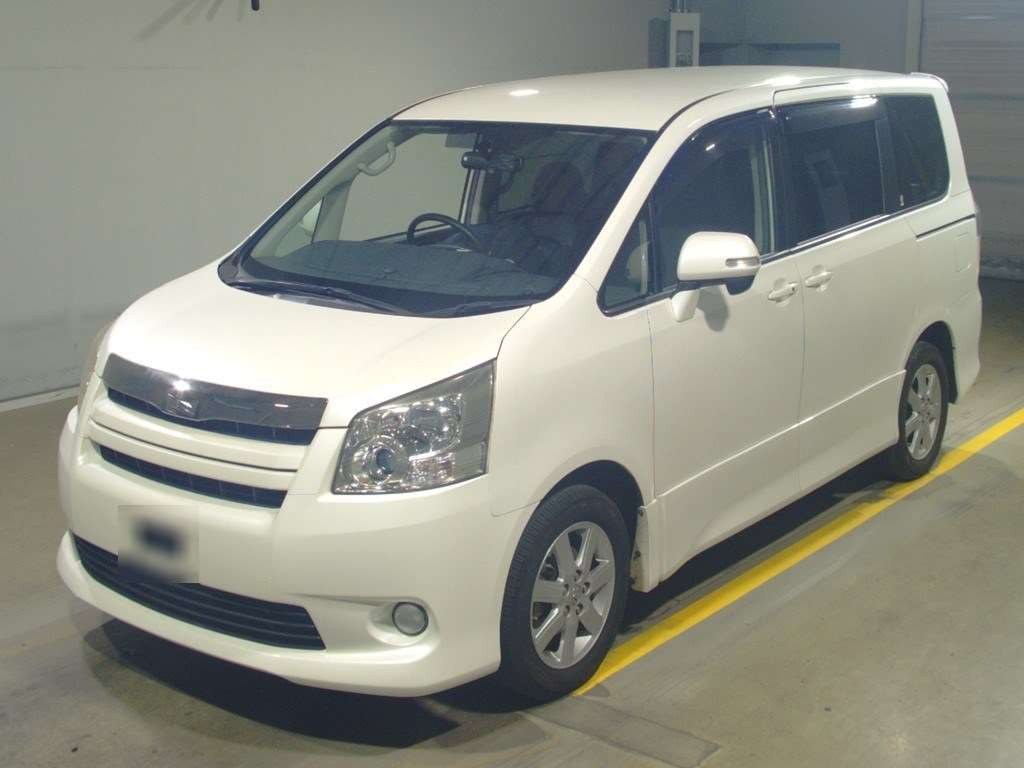 2007 Toyota Noah ZRR70W[0]