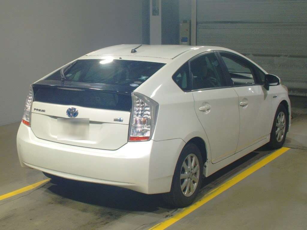 2010 Toyota Prius ZVW30[1]