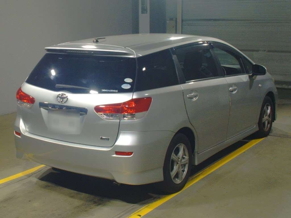 2011 Toyota Wish ZGE20G[1]