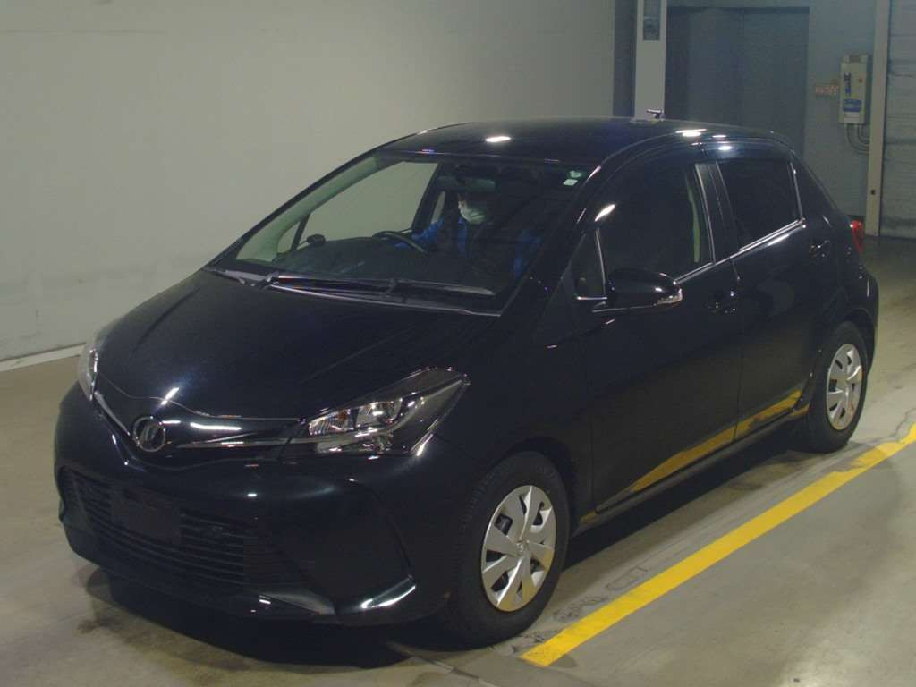 2014 Toyota Vitz NSP130[0]