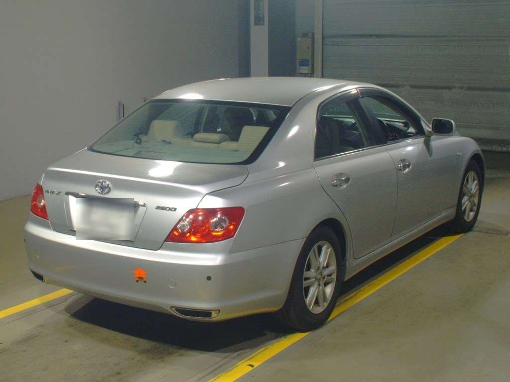 2005 Toyota Mark X GRX120[1]