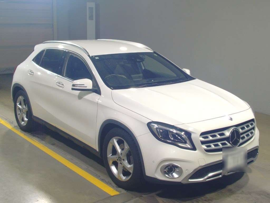 2018 Mercedes Benz GLA-Class 156947[2]