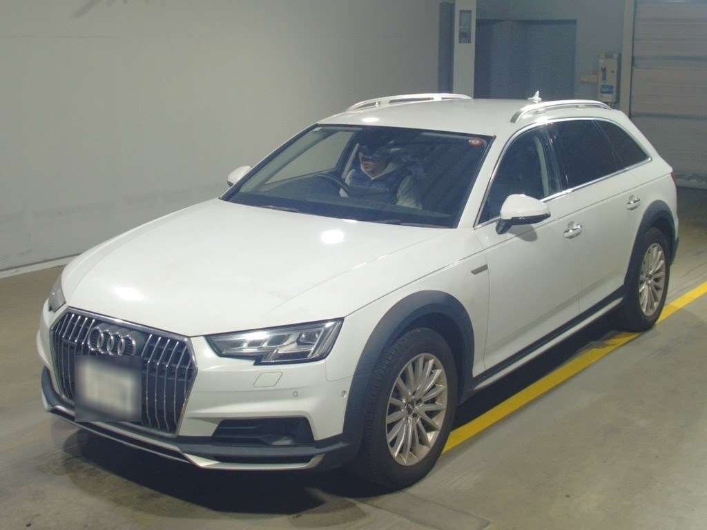 2018 Audi A4 Allroad Quattro 8WCYRA[0]